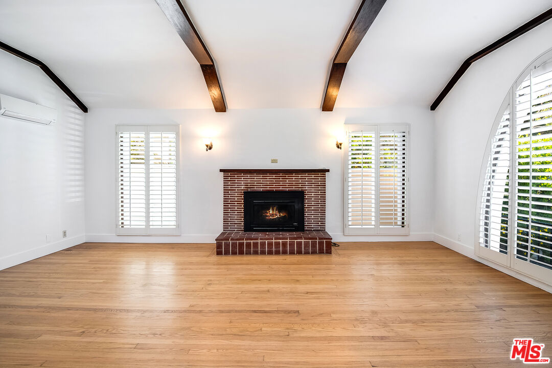 4418 Brunswick Ave