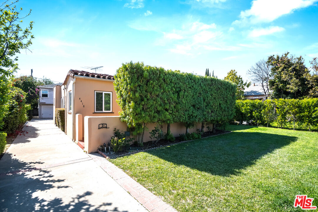 4418 Brunswick Ave