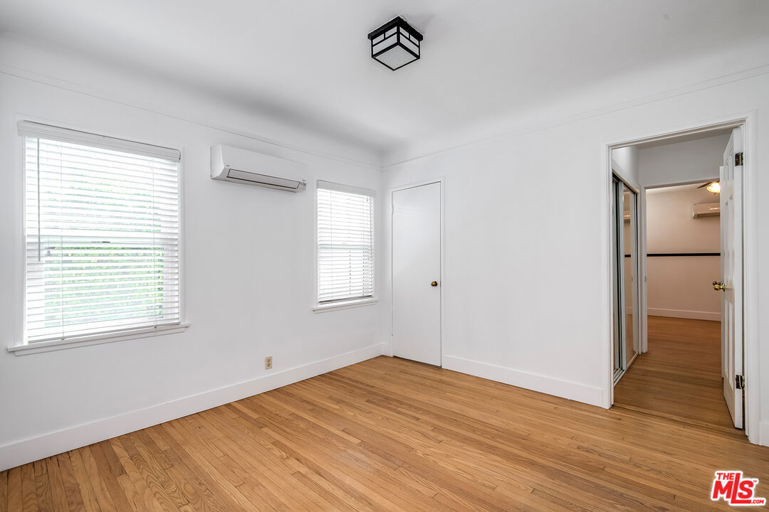 4418 Brunswick Ave