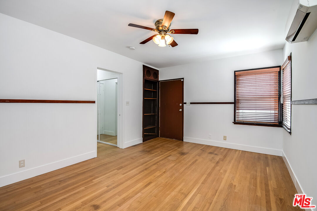 4418 Brunswick Ave
