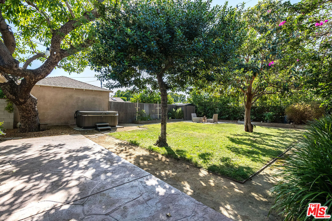 917 W Orange Grove Ave