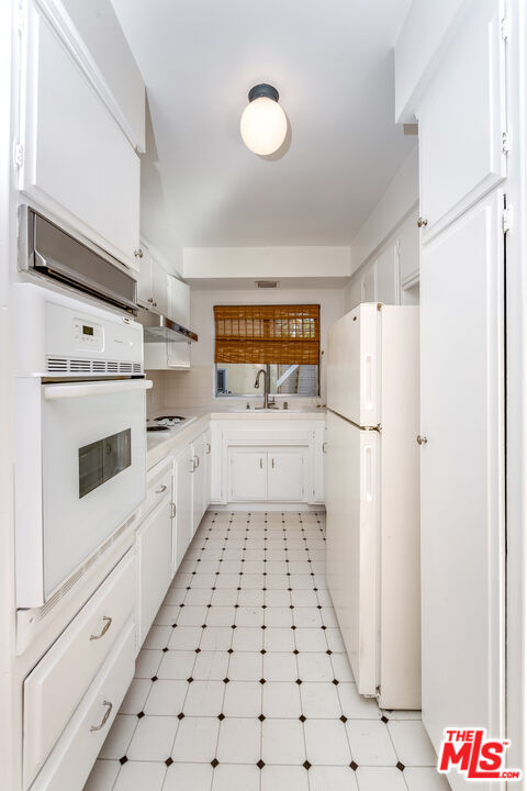 4131 Warner Blvd Unit: Unit C