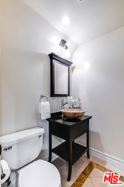4125 W Hood Ave Unit: 103