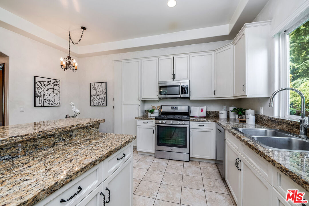 4125 W Hood Ave Unit: 103