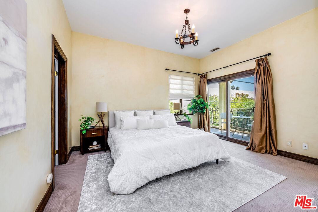 4125 W Hood Ave Unit: 103