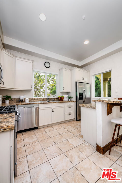 4125 W Hood Ave Unit: 103