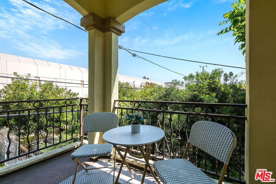 4125 W Hood Ave Unit: 103