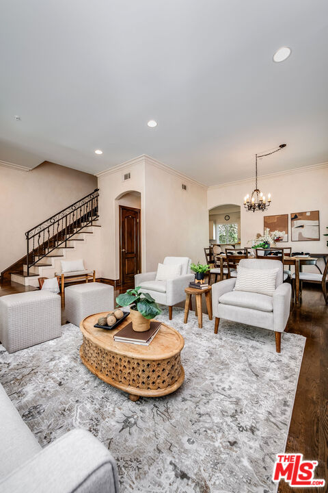 4125 W Hood Ave Unit: 103
