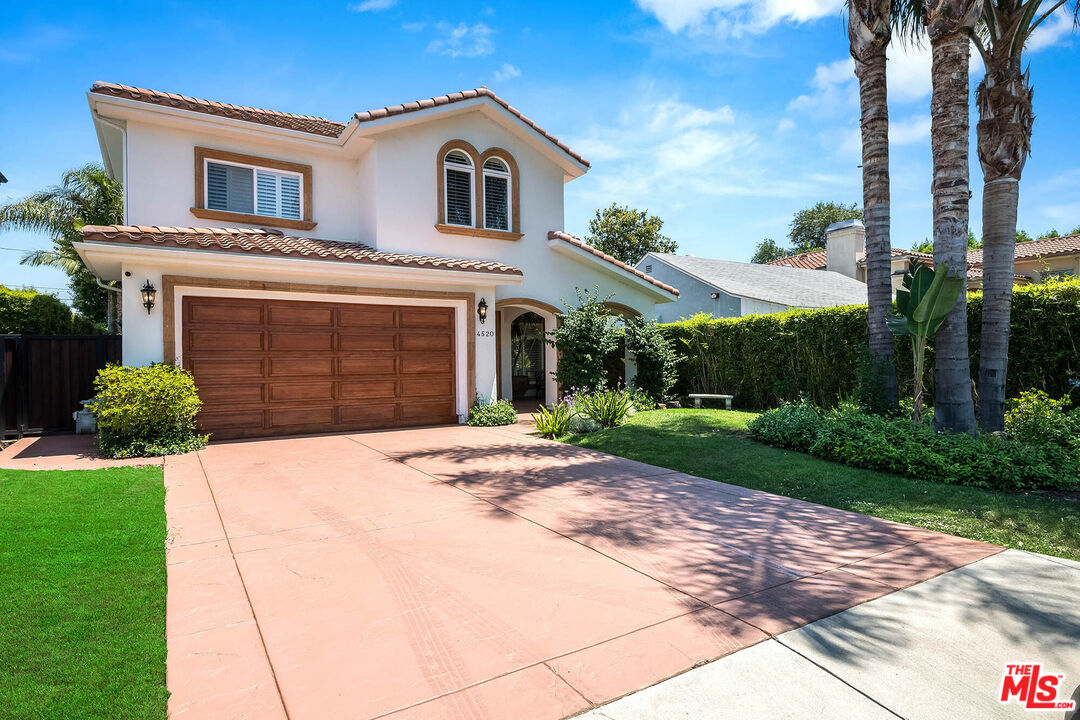 4520 TYRONE AVE