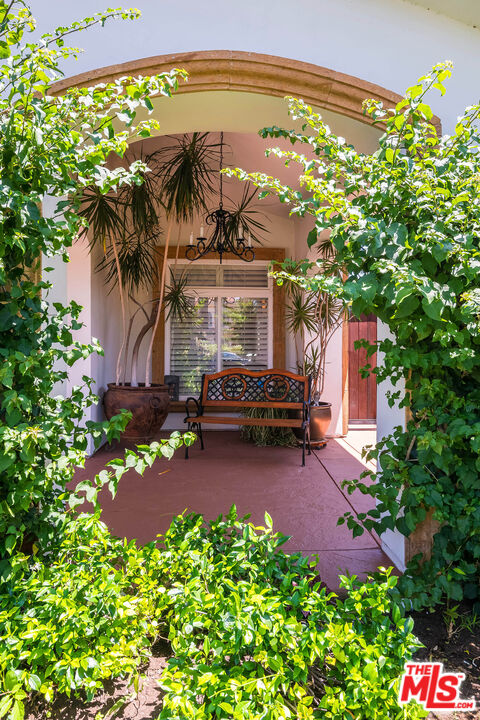 4520 TYRONE AVE