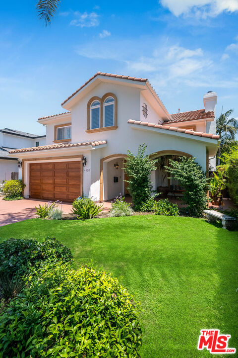 4520 TYRONE AVE