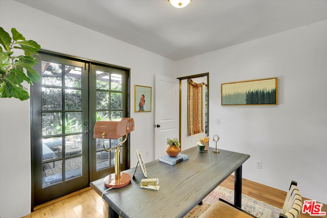 4300 Laurelgrove Ave