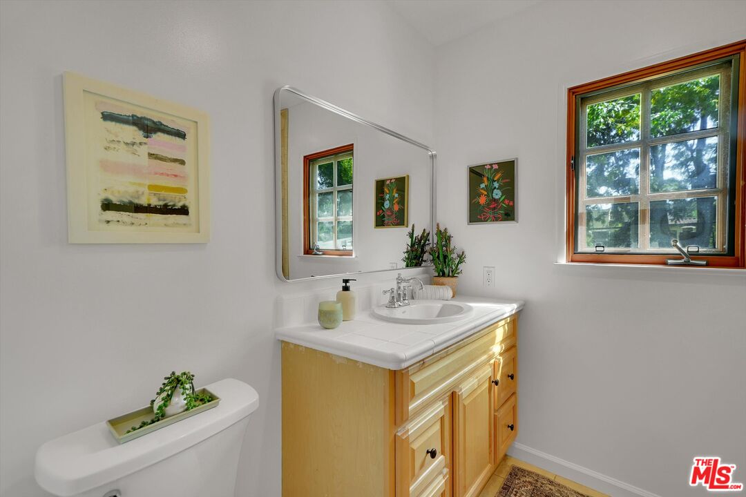 4300 Laurelgrove Ave