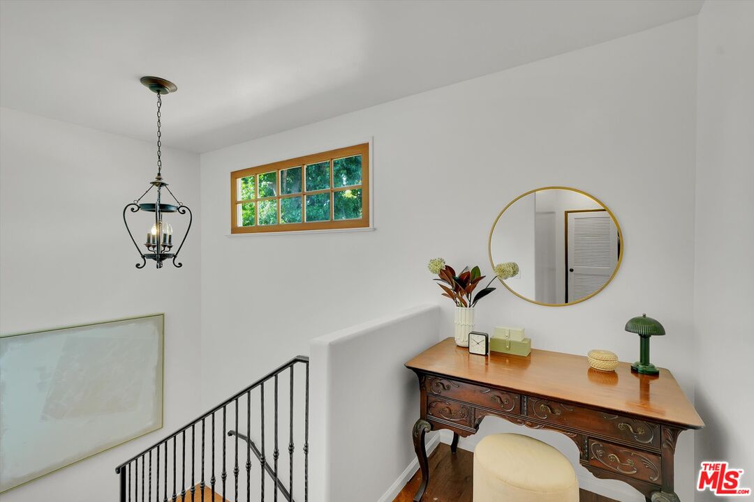 4300 Laurelgrove Ave