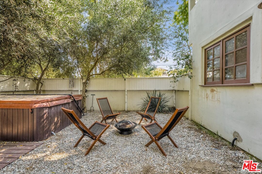 4300 Laurelgrove Ave