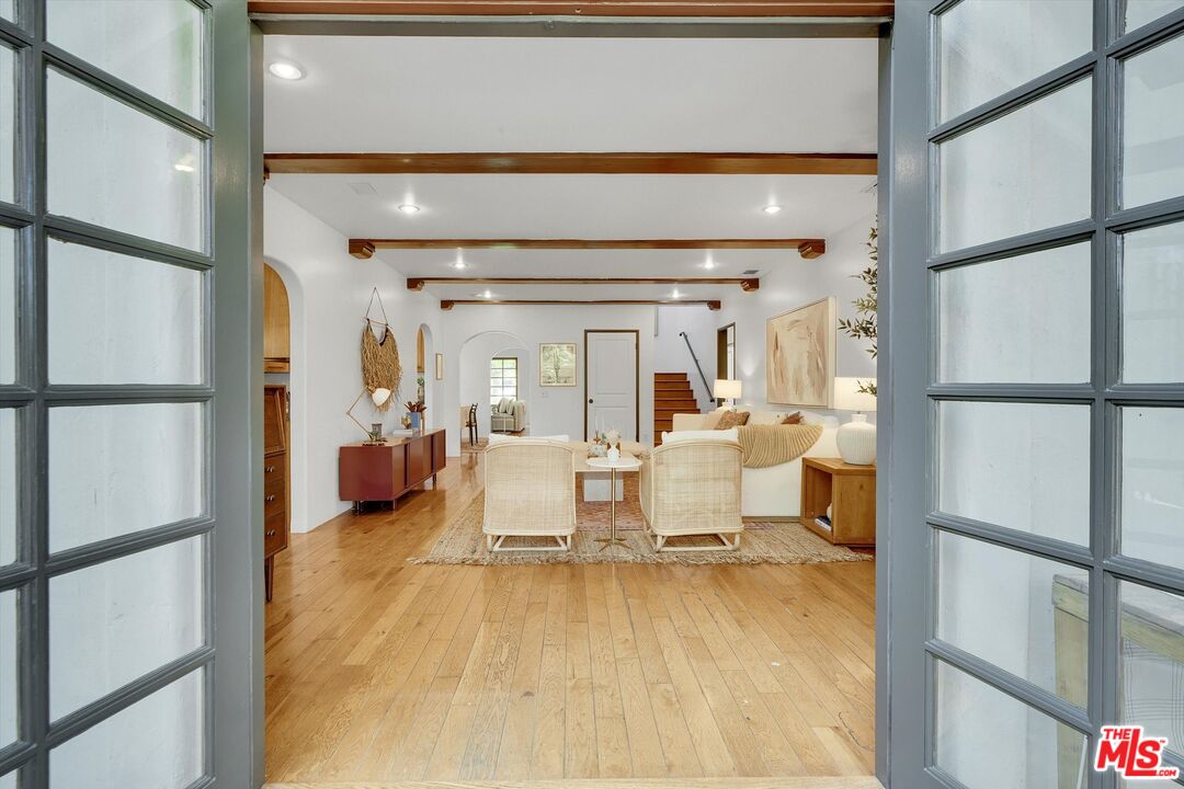 4300 Laurelgrove Ave