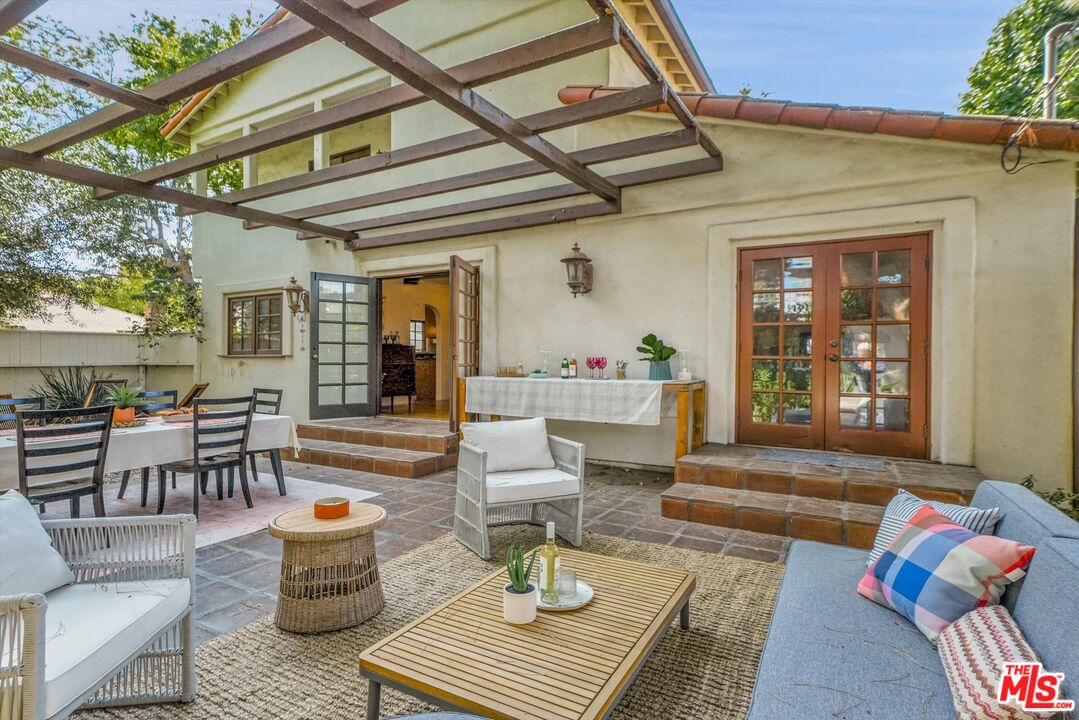 4300 Laurelgrove Ave