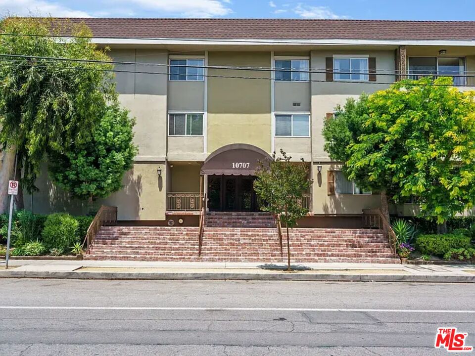 10707 Camarillo St Unit: 108