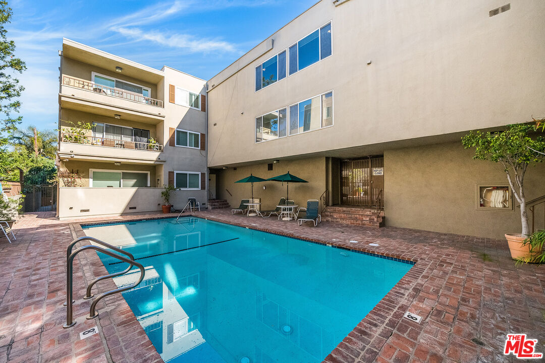 10707 Camarillo St Unit: 108