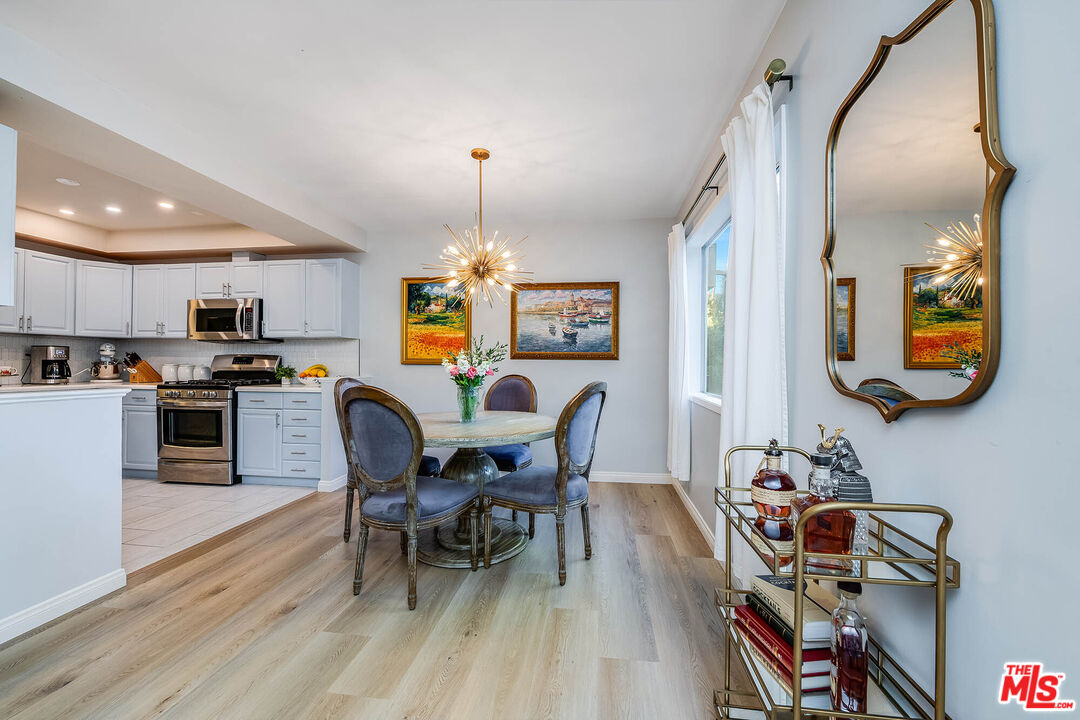 10707 Camarillo St Unit: 108