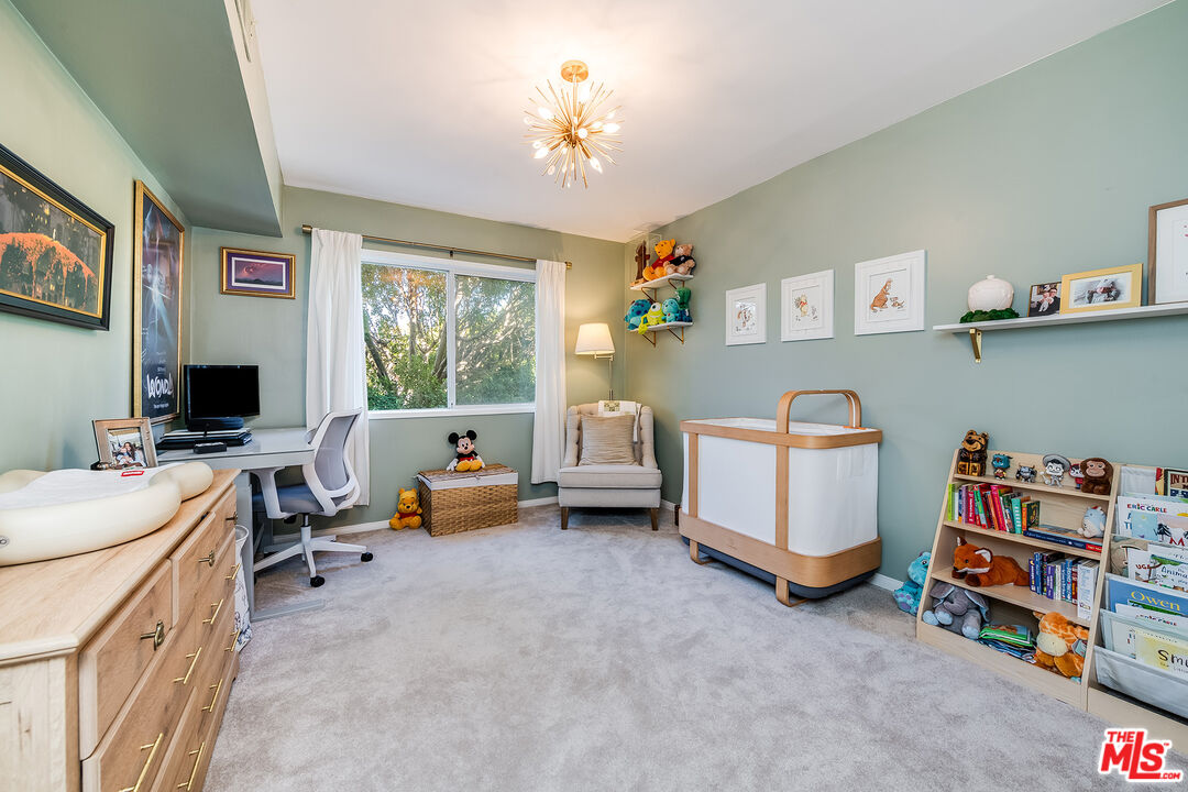 10707 Camarillo St Unit: 108