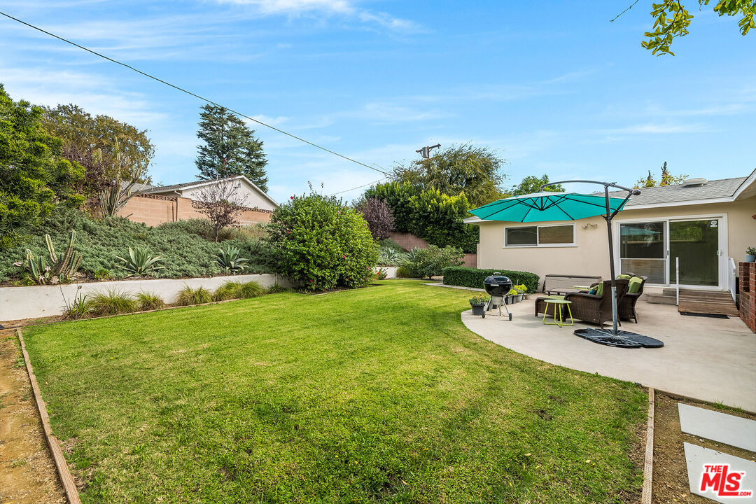 11889 Tiara St
