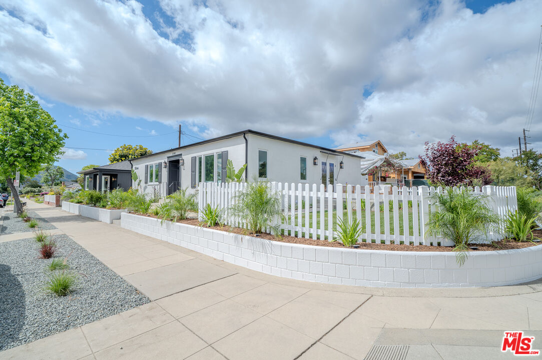 1141 N Lima St