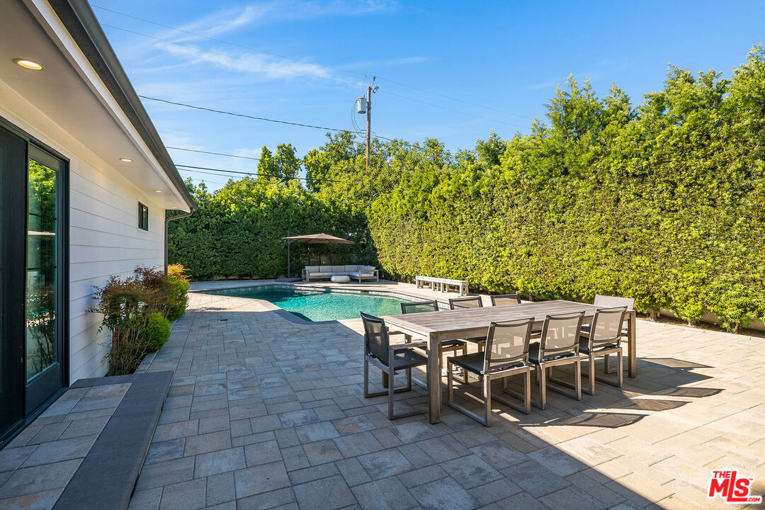 4239 W Mcfarlane Ave