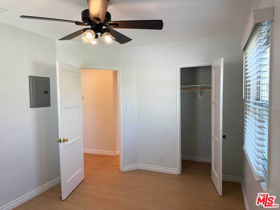 4125 W Toluca Lake Ave