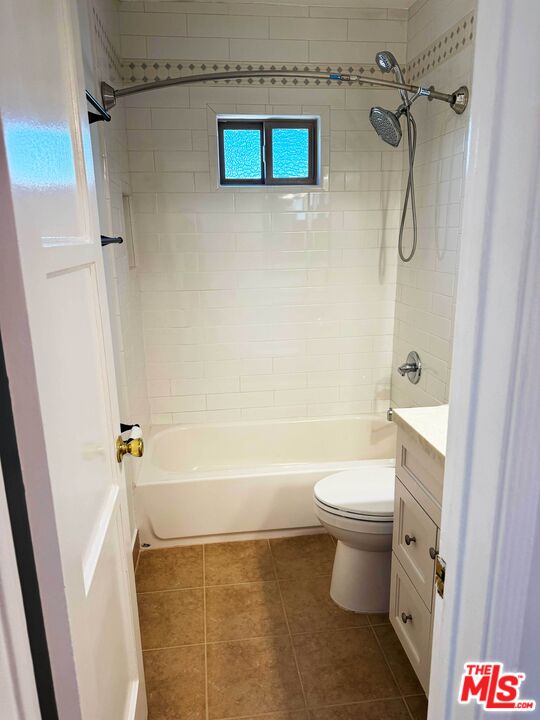 4125 W Toluca Lake Ave