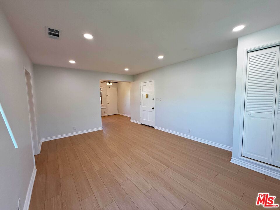 4125 W Toluca Lake Ave