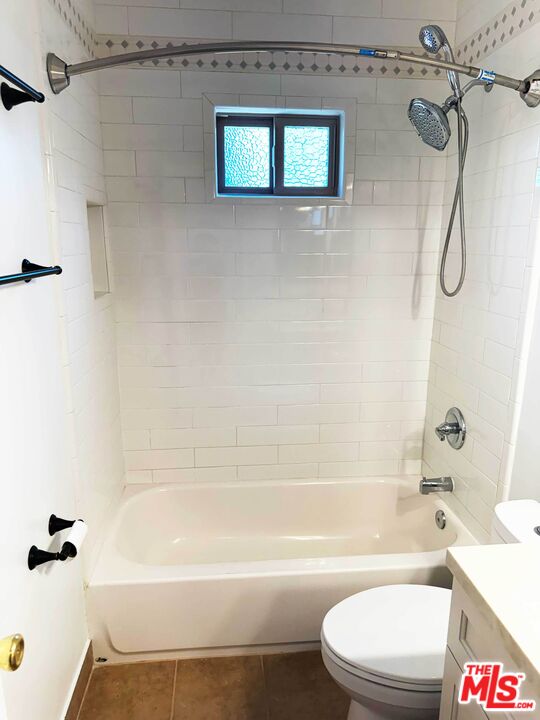 4125 W Toluca Lake Ave
