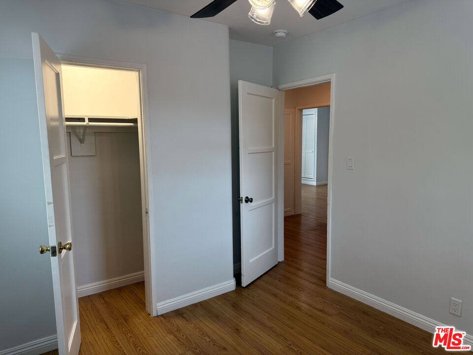 4123 W Toluca Lake Ave