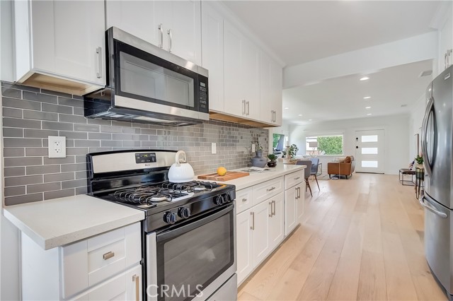 1847 W 43rd PL