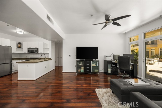 250 N First ST Unit: 322
