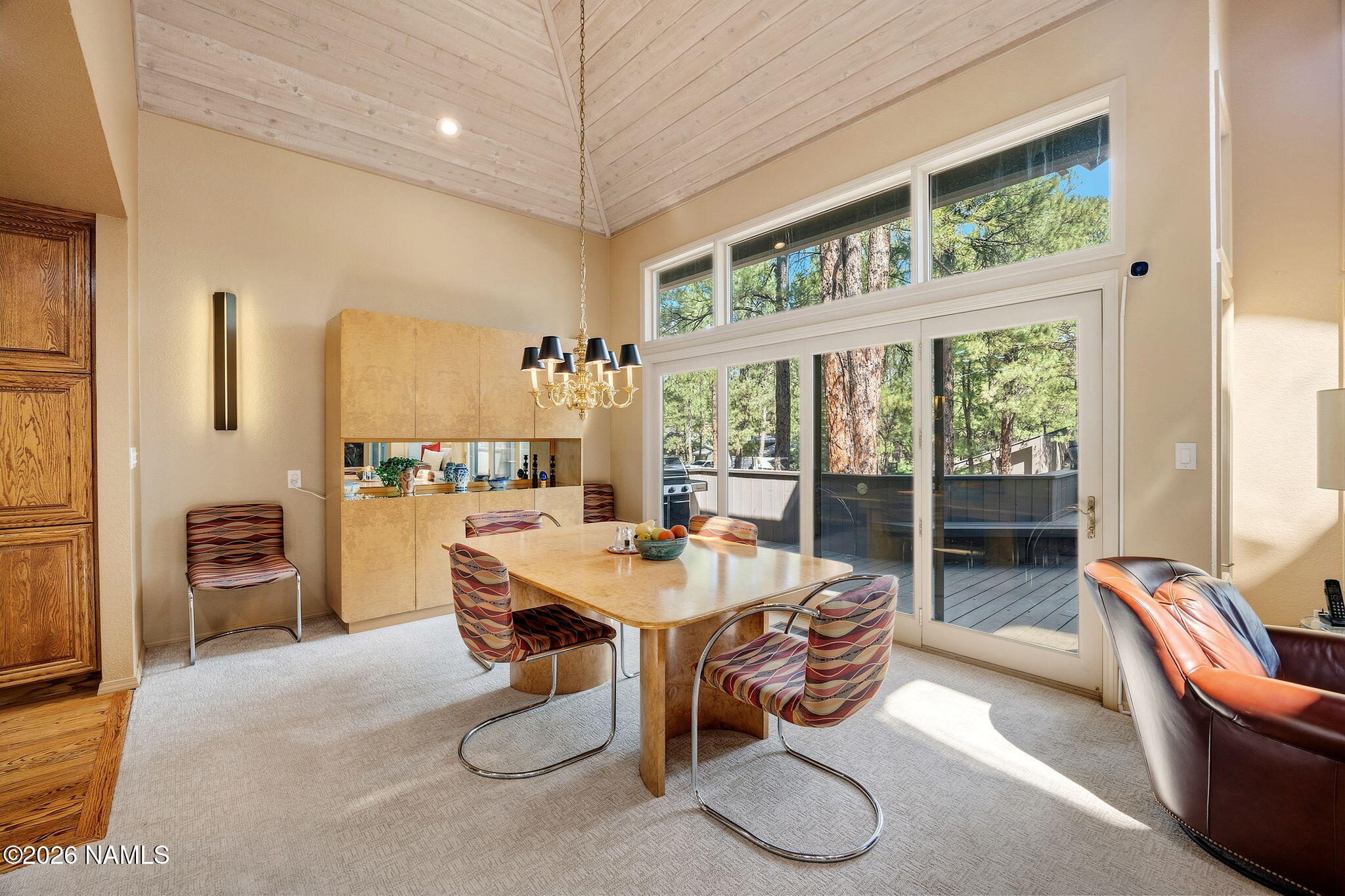 5779 Griffiths Spring