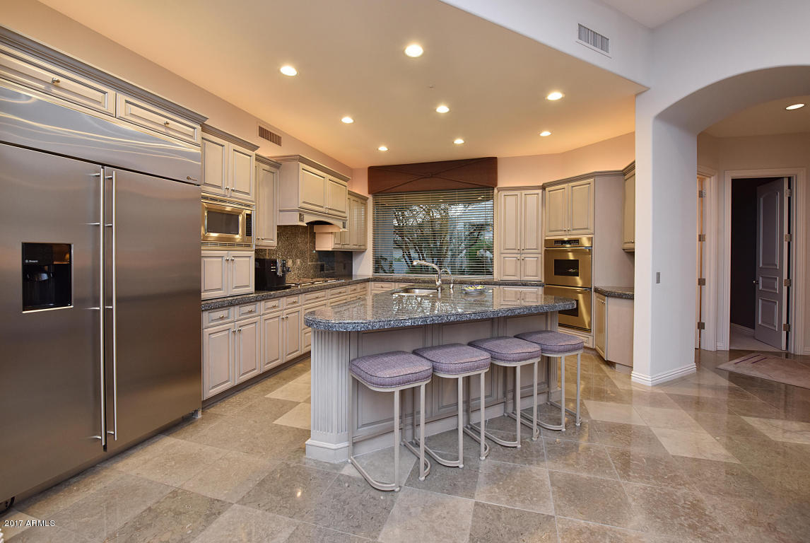 8350 E VIA DEL SOL Drive