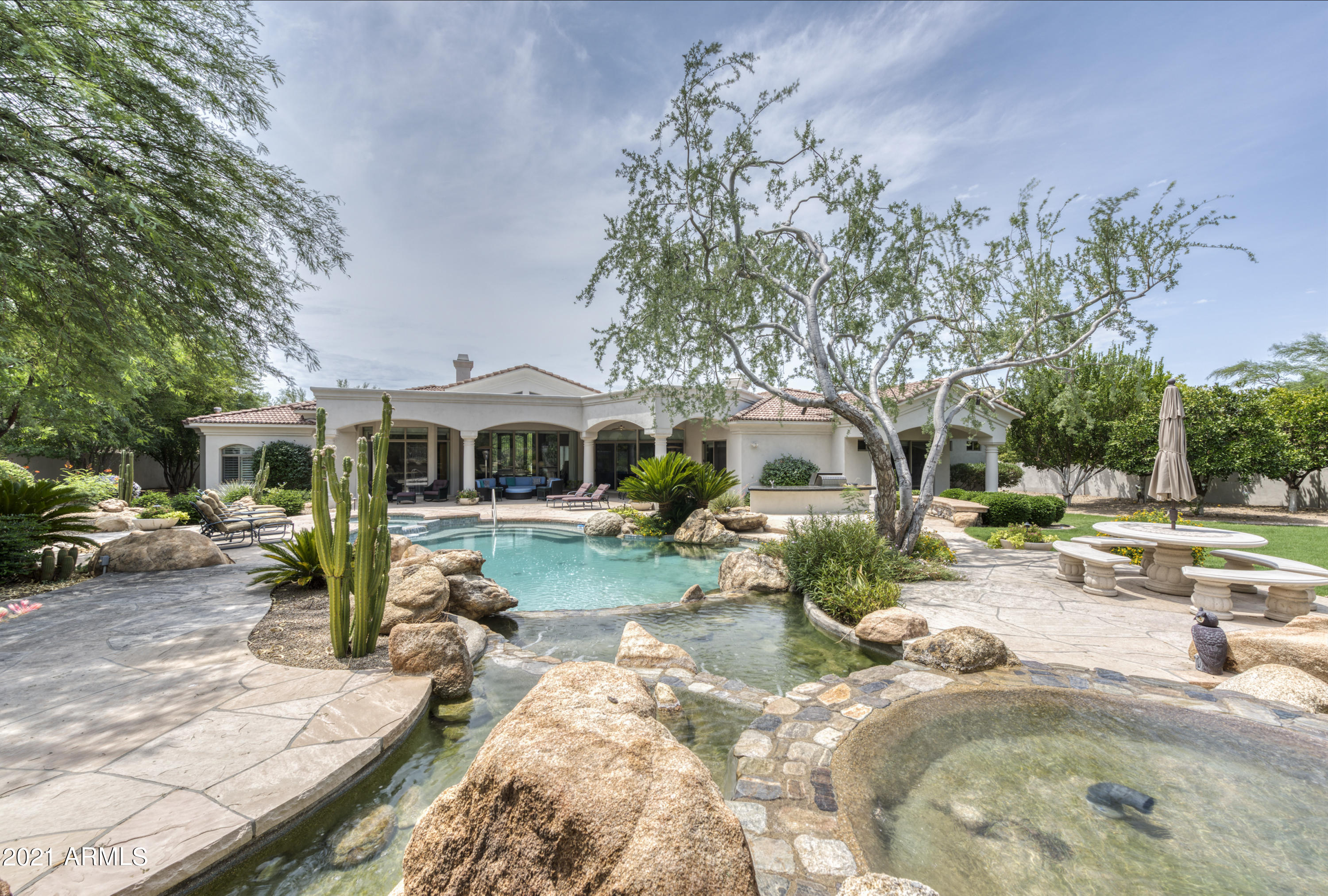 8350 E VIA DEL SOL Drive
