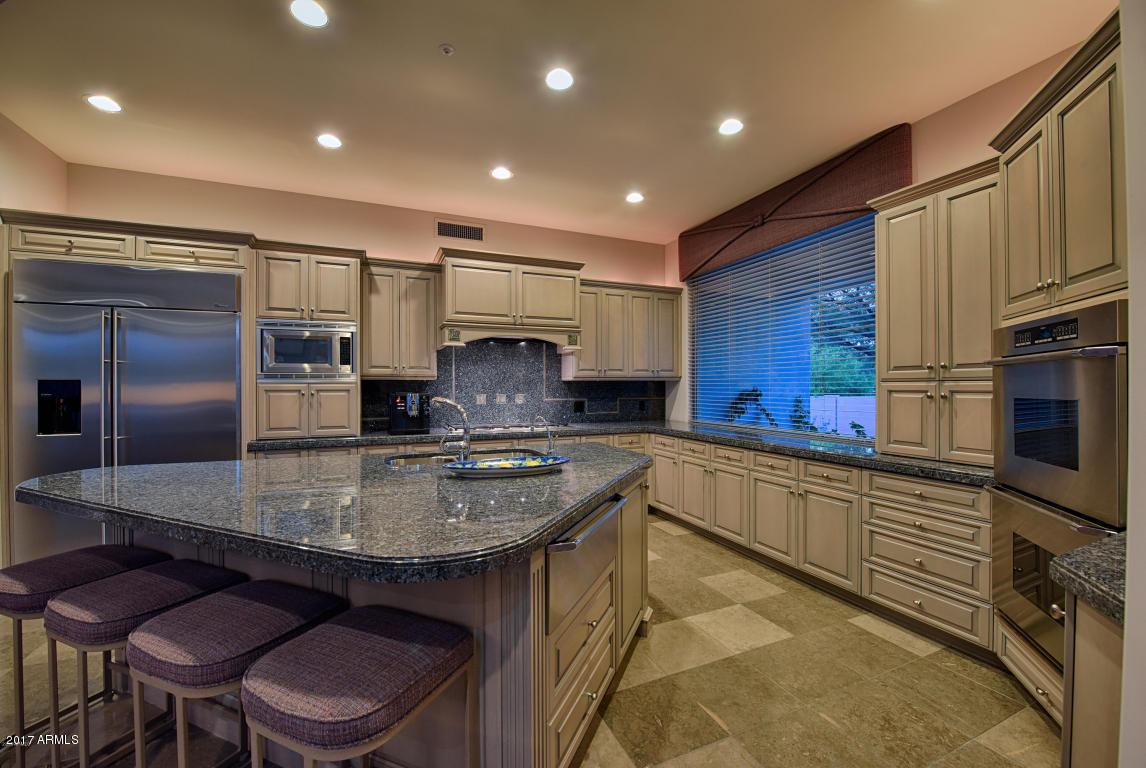 8350 E VIA DEL SOL Drive