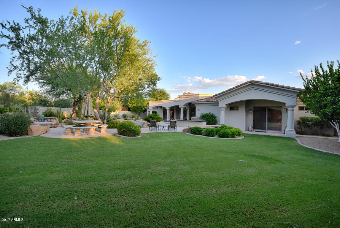 8350 E VIA DEL SOL Drive