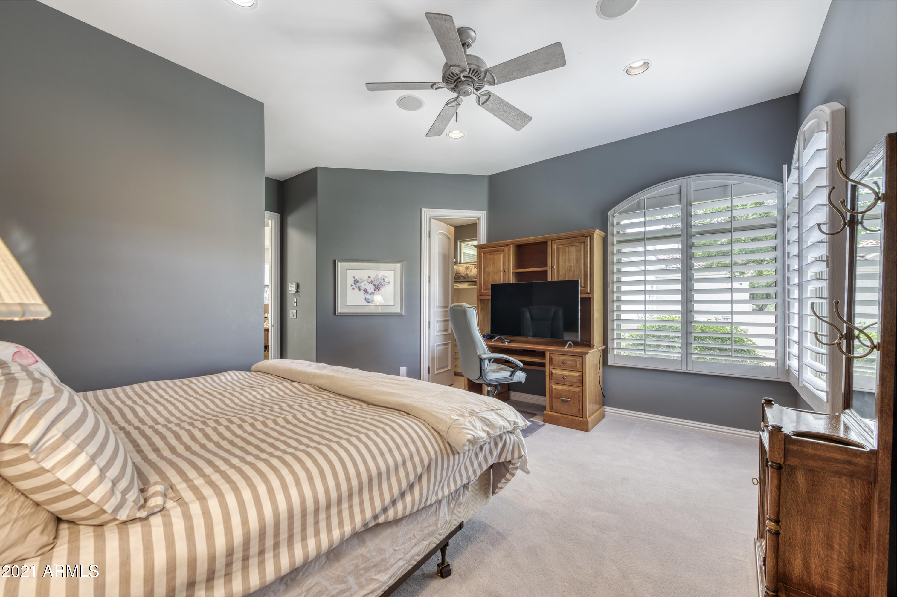 8350 E VIA DEL SOL Drive