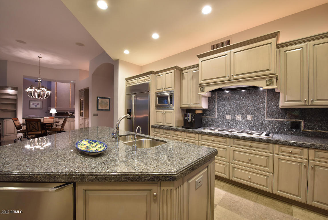 8350 E VIA DEL SOL Drive