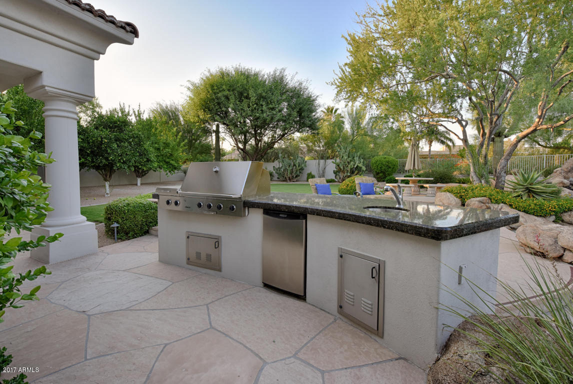 8350 E VIA DEL SOL Drive