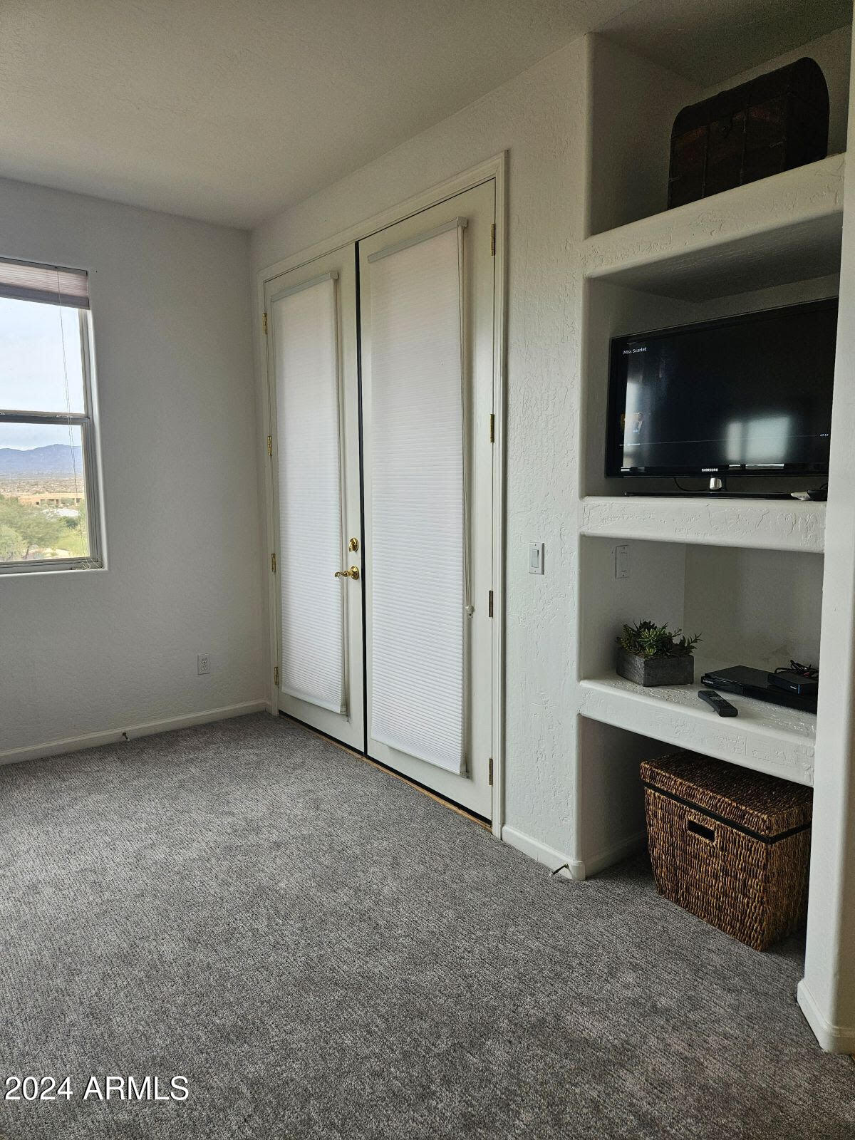 28990 N WHITE FEATHER Lane 150