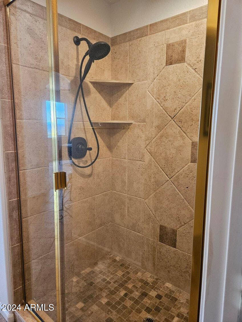 28990 N WHITE FEATHER Lane 150