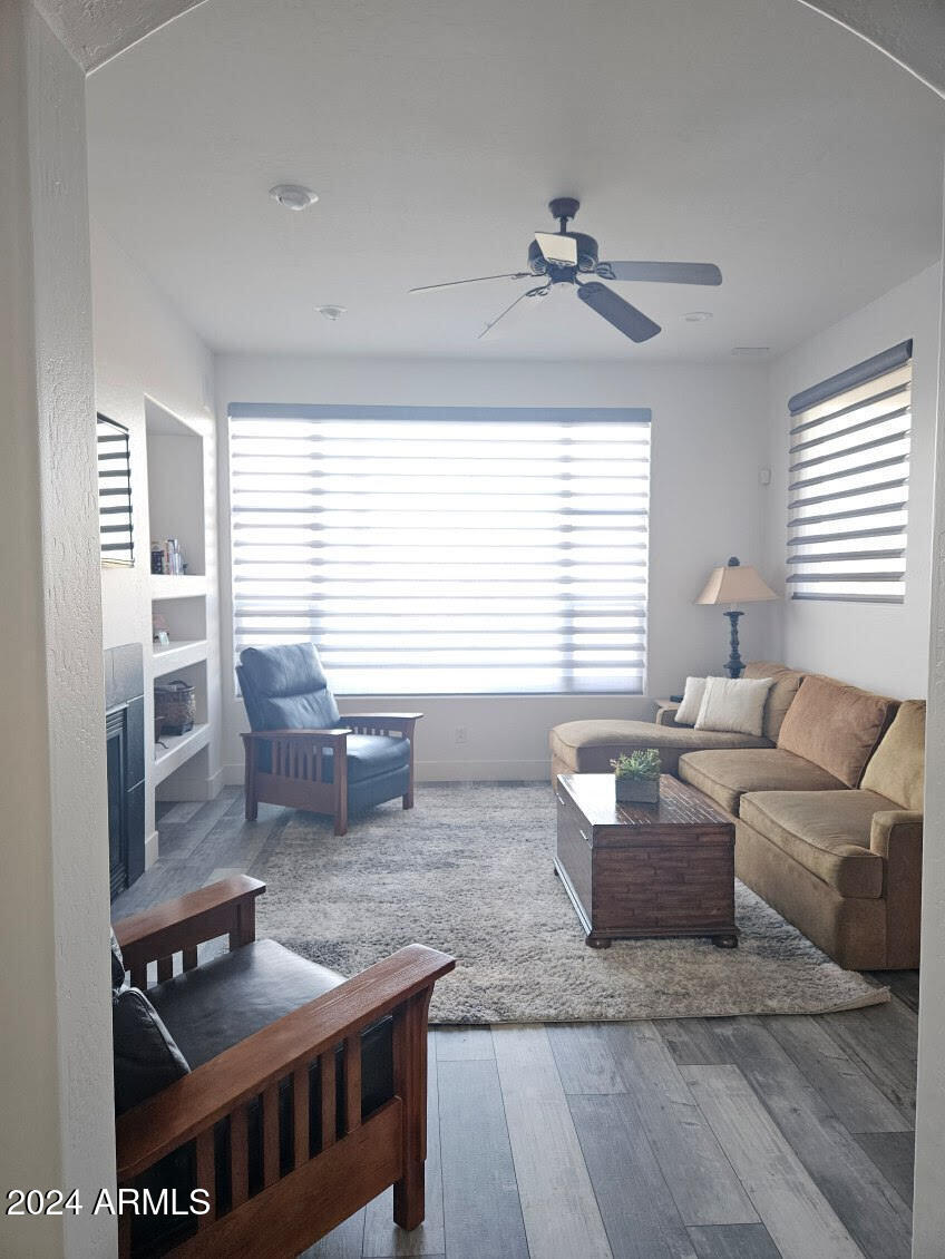 28990 N WHITE FEATHER Lane 150