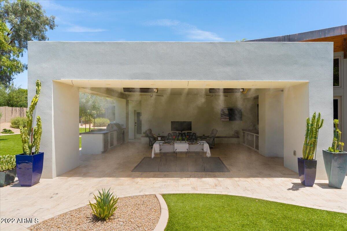 5520 E CALLE DEL NORTE --