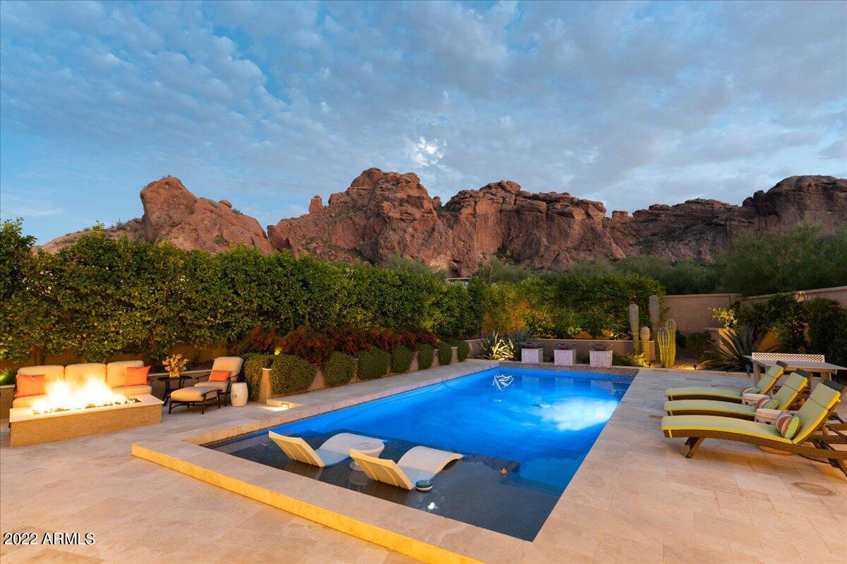 5950 N ECHO CANYON Drive