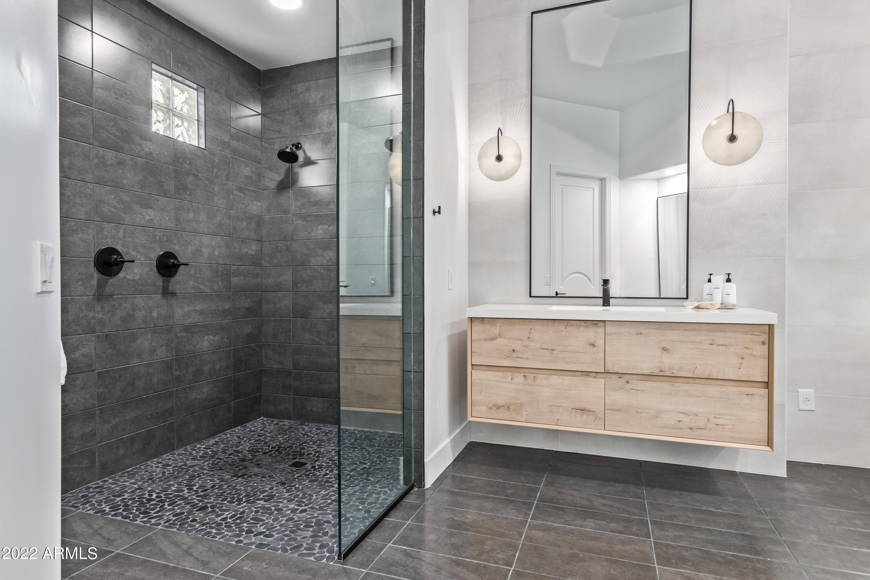 5316 E ROYAL VIEW Drive S