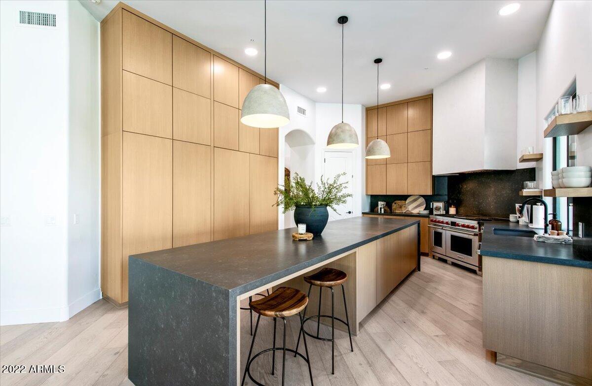 5316 E ROYAL VIEW Drive S